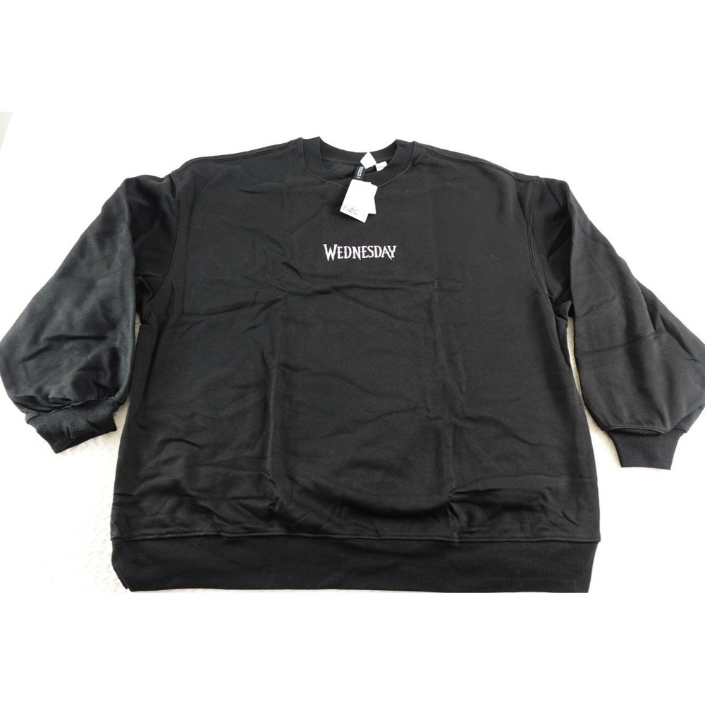 WEDNESDAY ADDAMS Divided H&M Black Oversized Sweatshirt Size XL Halloween